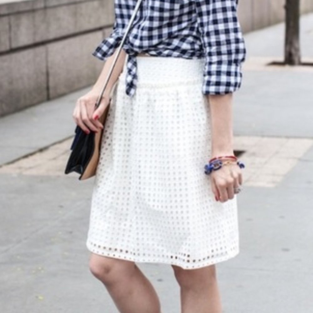 Ann Taylor White Eyelet Skirt - Sz 8P NWT